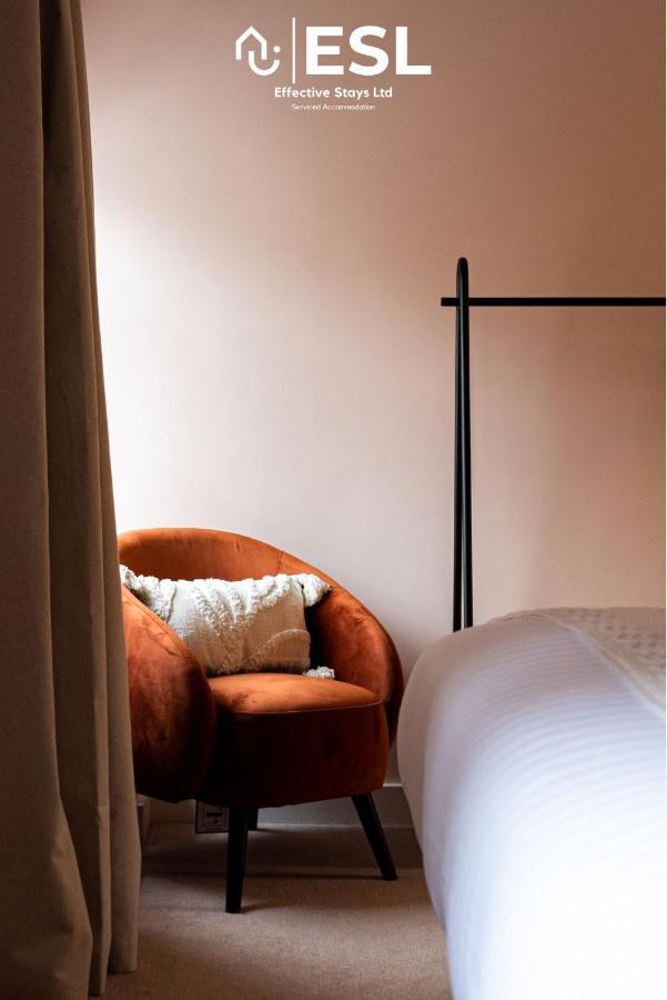 Elegant Apartment On Historic Cobbled High St Shrewsbury Town Centre Exteriör bild